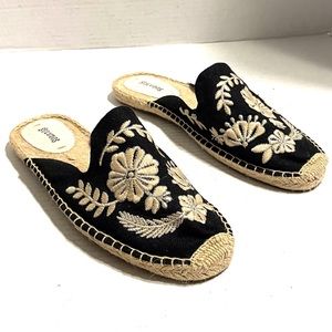Soludos Embroidery Espadrilles Black Flats Slides Sz 10, fit like a 91/2